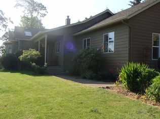 938 N 9th St, Philomath, OR 97370