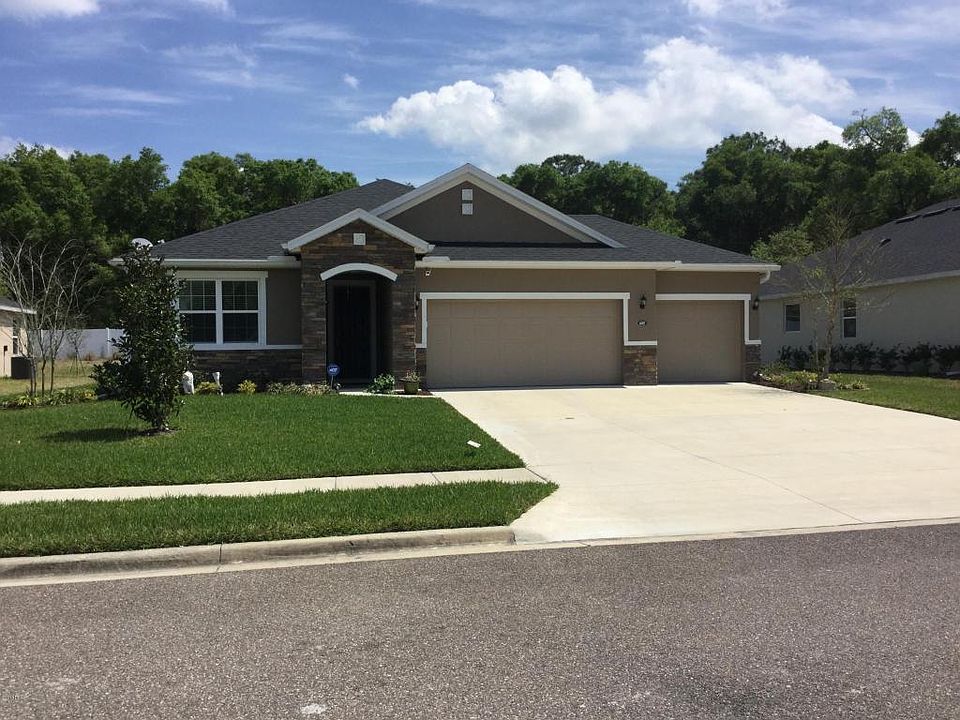 1st image of 605 Gordonia Ct