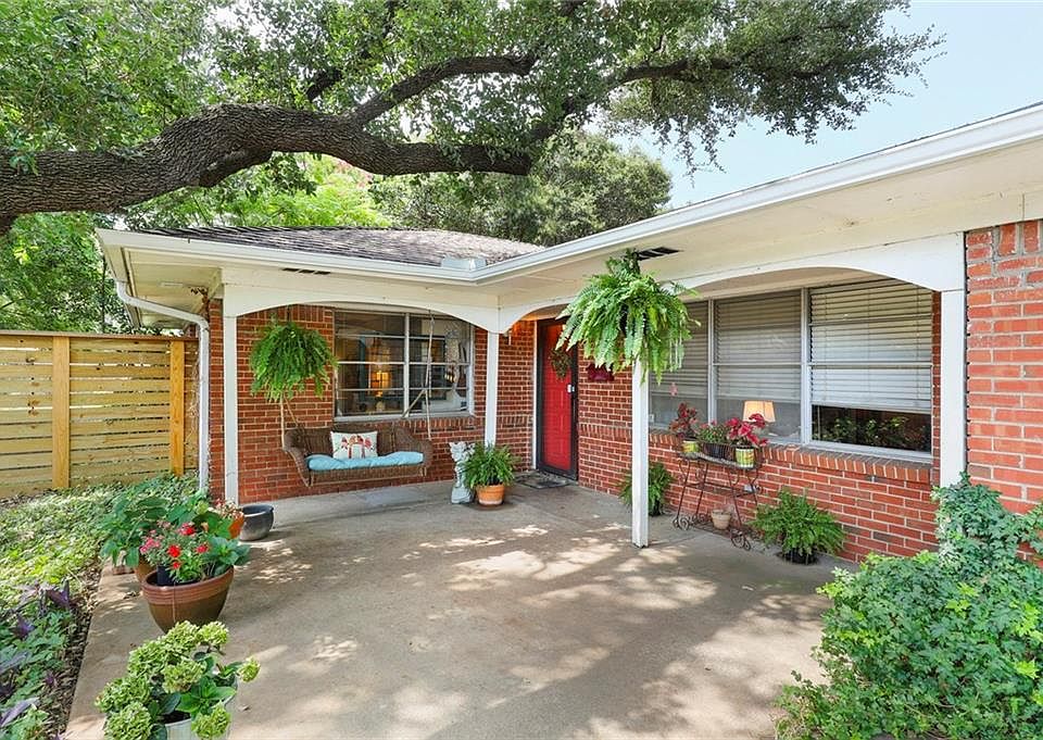 1st image of 1828 Gravley Dr