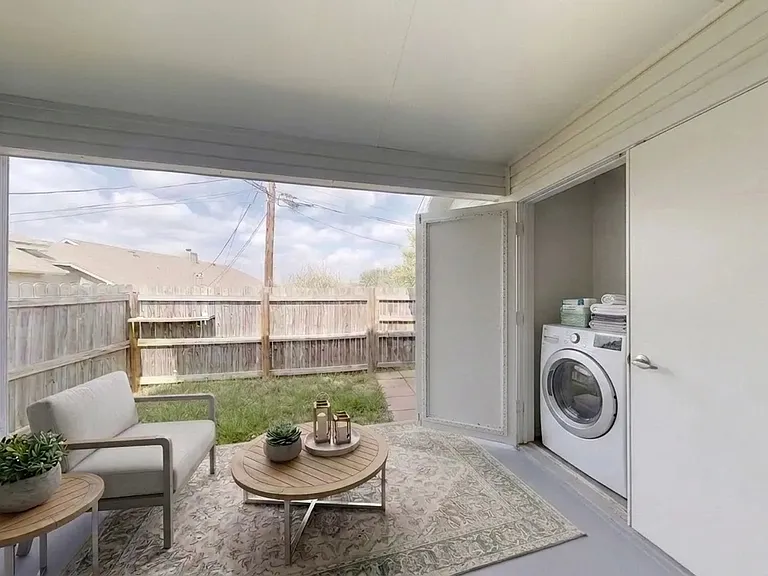 Country View Apartments — Photo 32