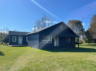 537 Burr Rd, Prince Edward County, ON K0K1A0