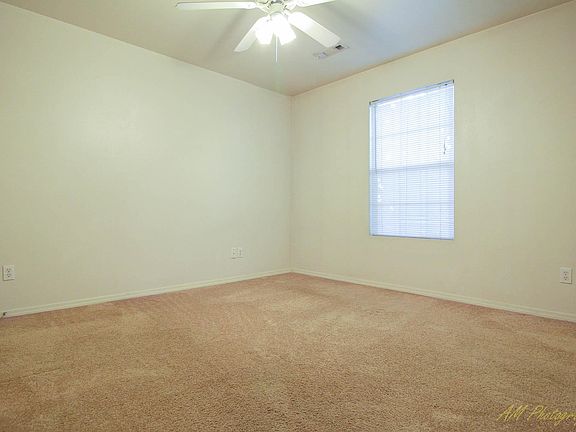 5th image of 815 N Storer Ave