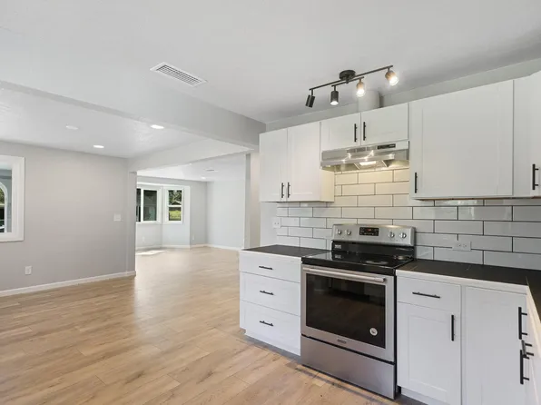 5161 Fort Peck St, Shasta Lake, CA 96019