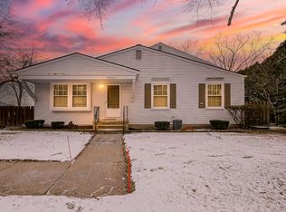 33502 Bayview Dr, Chesterfield, MI 48047