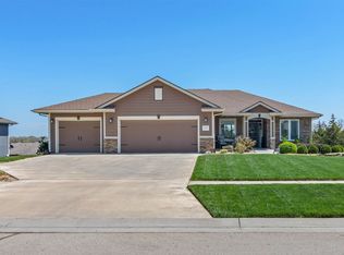 5821 SW 55th St, Topeka, KS 66610