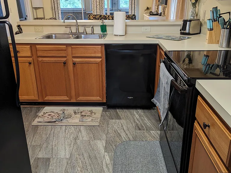 1460 Blue Tree Ct #N — Photo 11