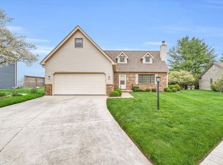 2506 Applewood Rd, Champaign, IL 61822