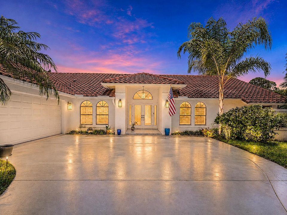 1st image of 1488 SE Colony Way