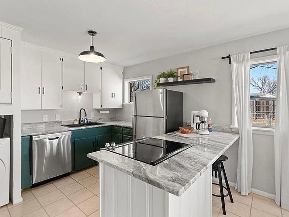 2nd image of 10017 Olmos Dr