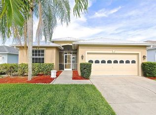 235 Stanhope Cir, Naples, FL 34104
