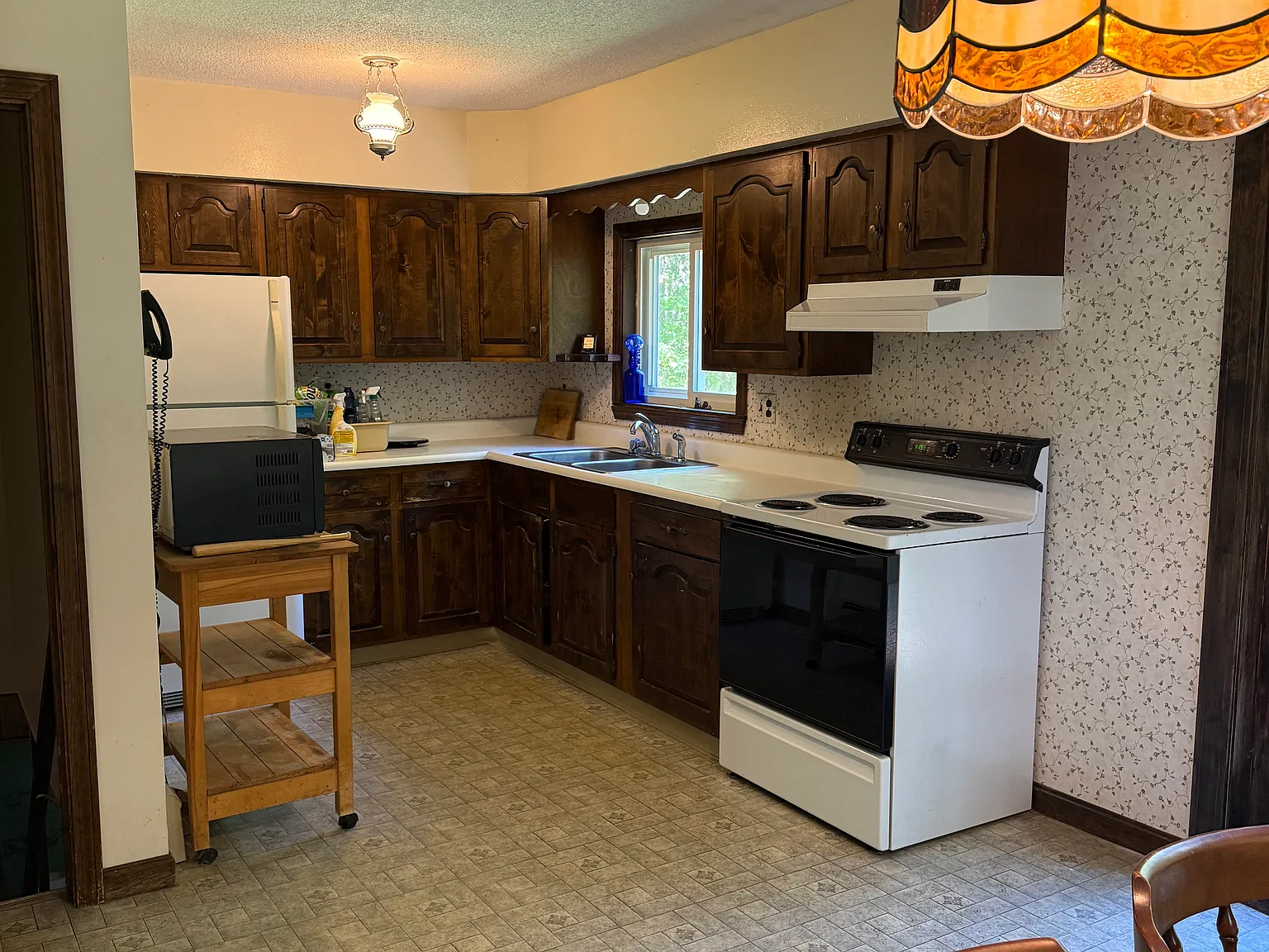 3 bed, 1010 sqft, $3,000 — Photo 4