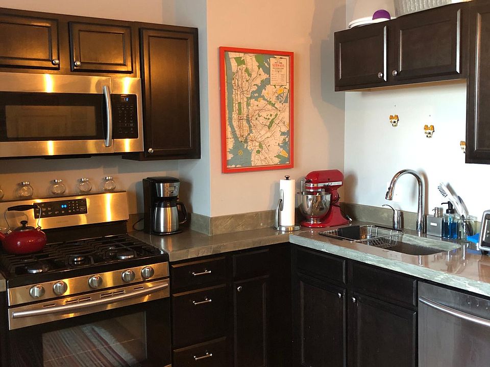 1st image of 37 W High St #3