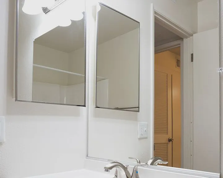 1911 N H St #26 — Photo 7