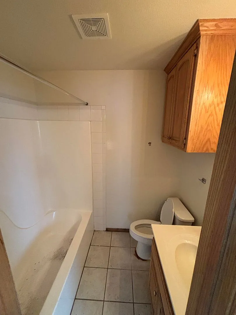 Wellsprings Studio Apartments — Photo 3