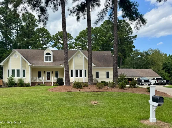 5007 Greenbrier Lane N, Wilson, NC 27896