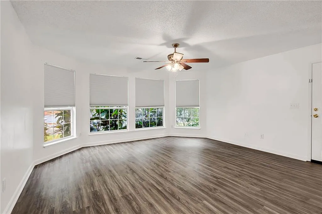 2 bed, 2.0 bath, 880 sqft, $1,650 — Photo 4