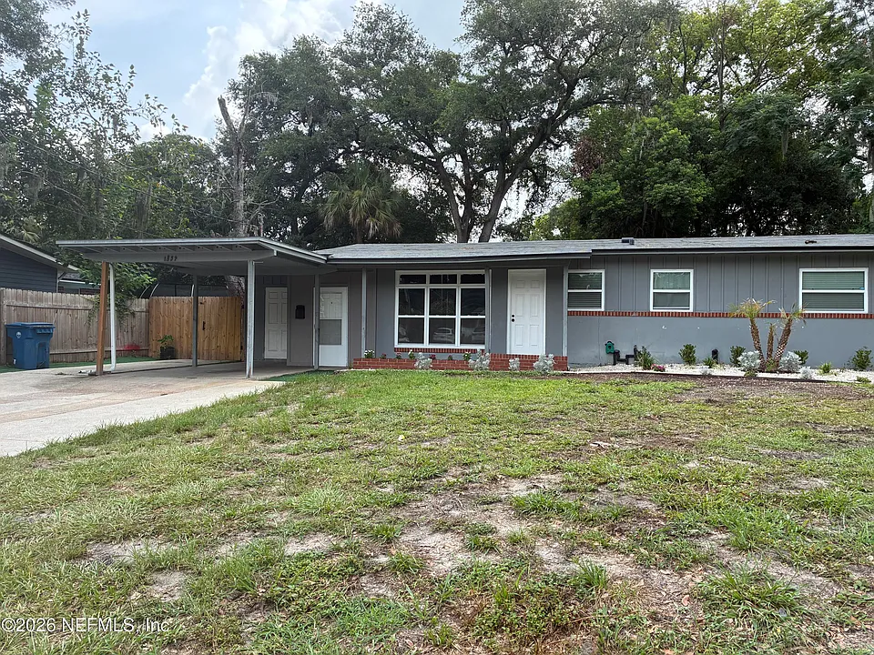 1739 Cesery Blvd