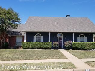 609 Whitney Dr, Midlothian, TX 76065