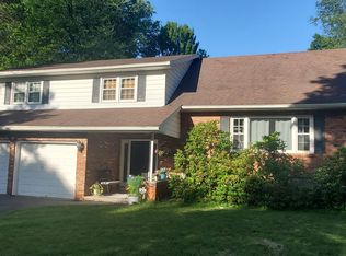 1277 Pembroke Ct, Niskayuna, NY 12309