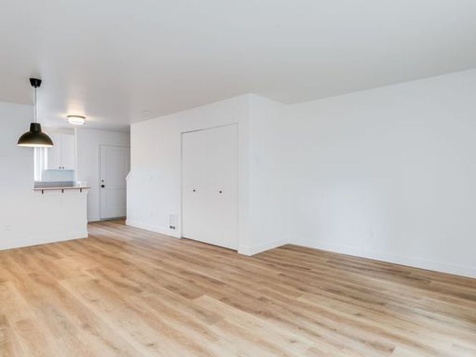 Meadowlark Townhomes 857 SW 134th St Burien WA Zillow