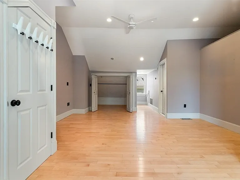 58 G St — Photo 21