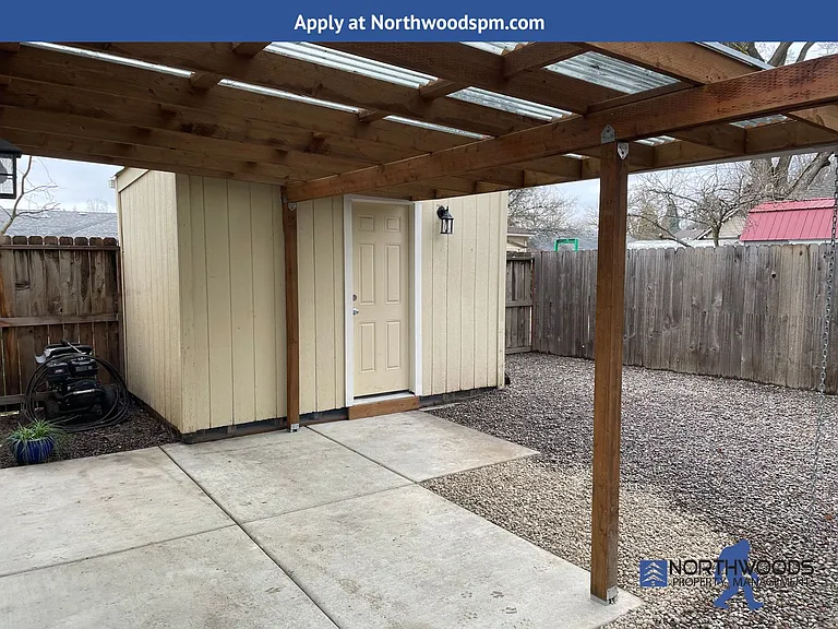 744A Beall Ln — Photo 17