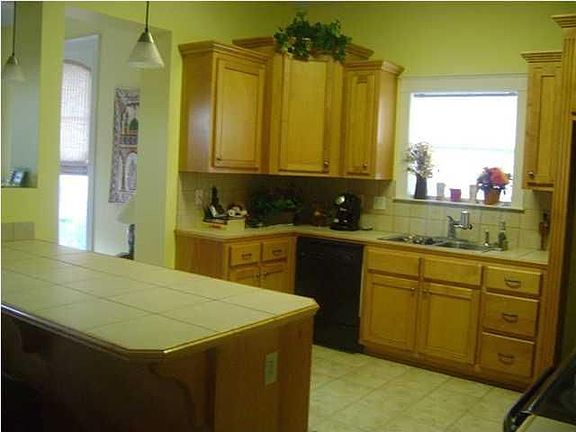 5th image of 101 Clear Lake Dr