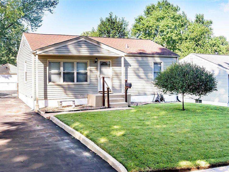 1st image of 105 Du Bourg Ln