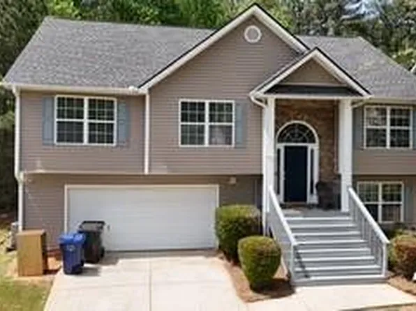 4175 Round Stone Dr, Snellville, GA 30039