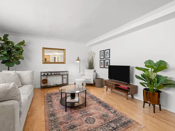 1260 N Humboldt St APT 9, Denver, CO 80218