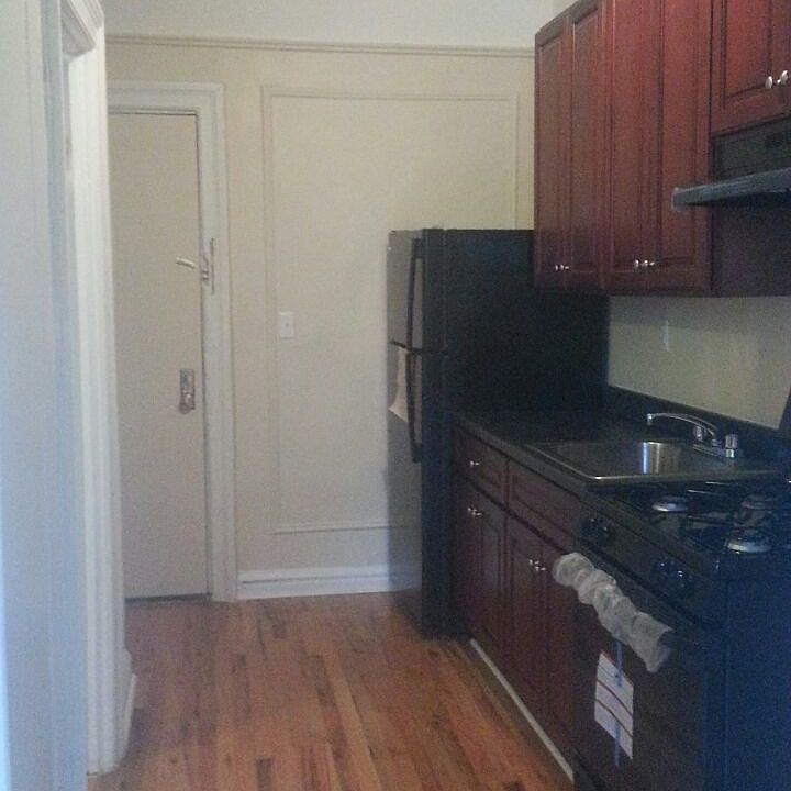 1st image of 65 W 192nd St APT 2D