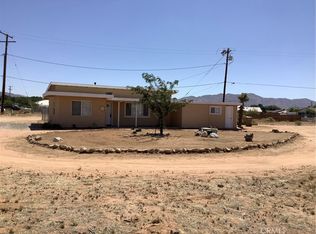 22042 Elkalo Rd, Apple Valley, CA 92307