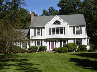 1362 Little Meadow Rd, Guilford, CT 06437