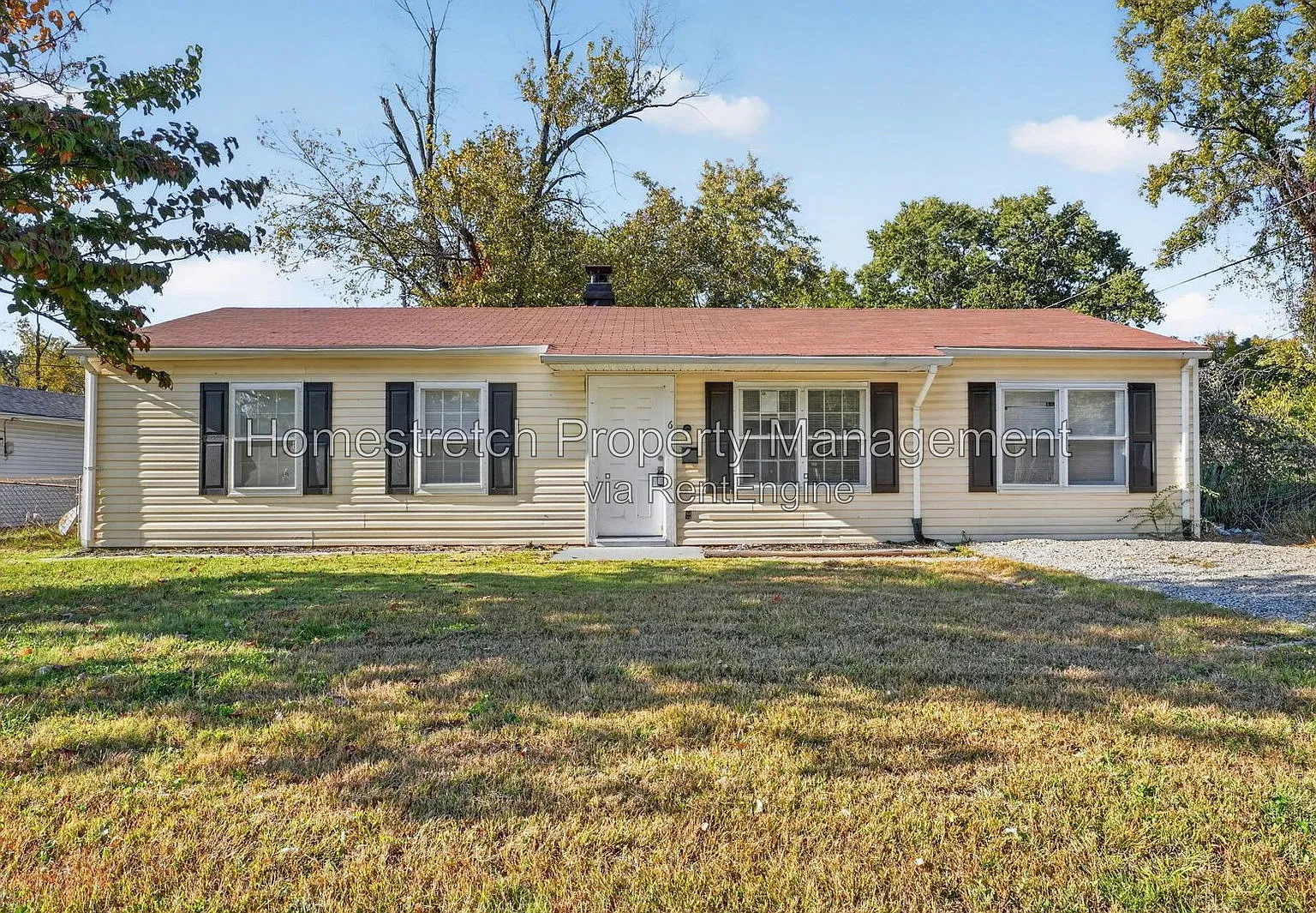 4 bed, 1.0 bath, 1225 sqft, $1,600 — Photo 1