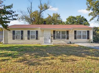 6 Baldwin Ln, Cahokia, IL 62206