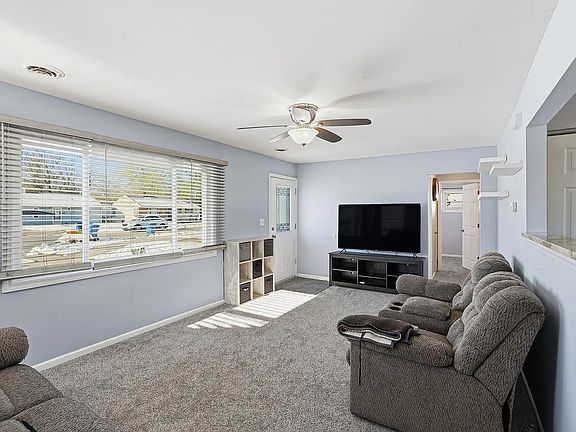 2nd image of 8207 Rosewood Ct