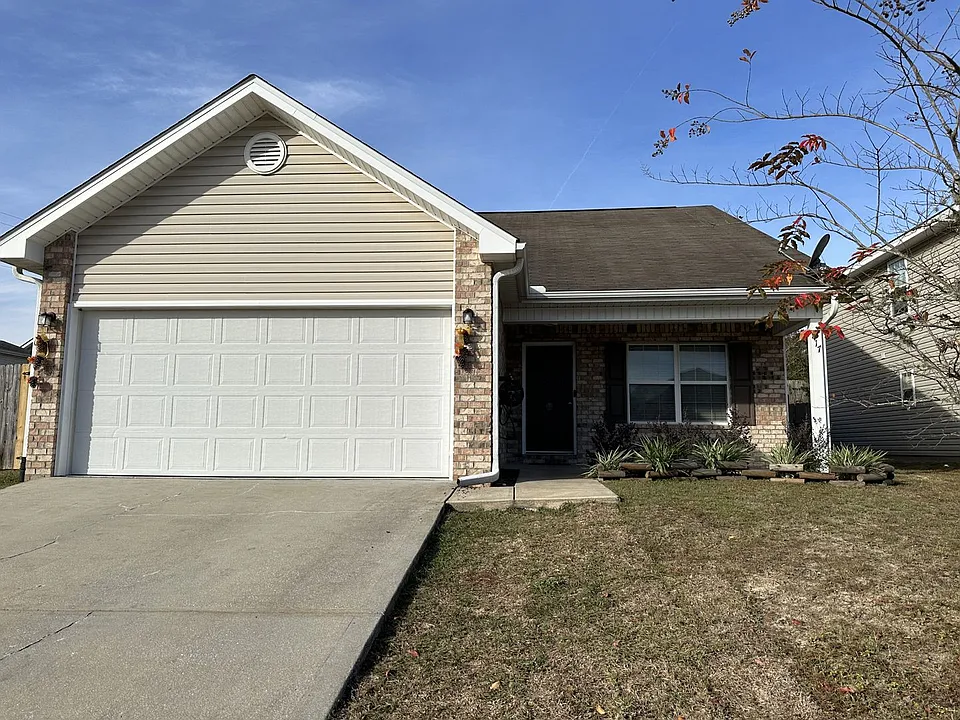 417 Eisenhower Dr