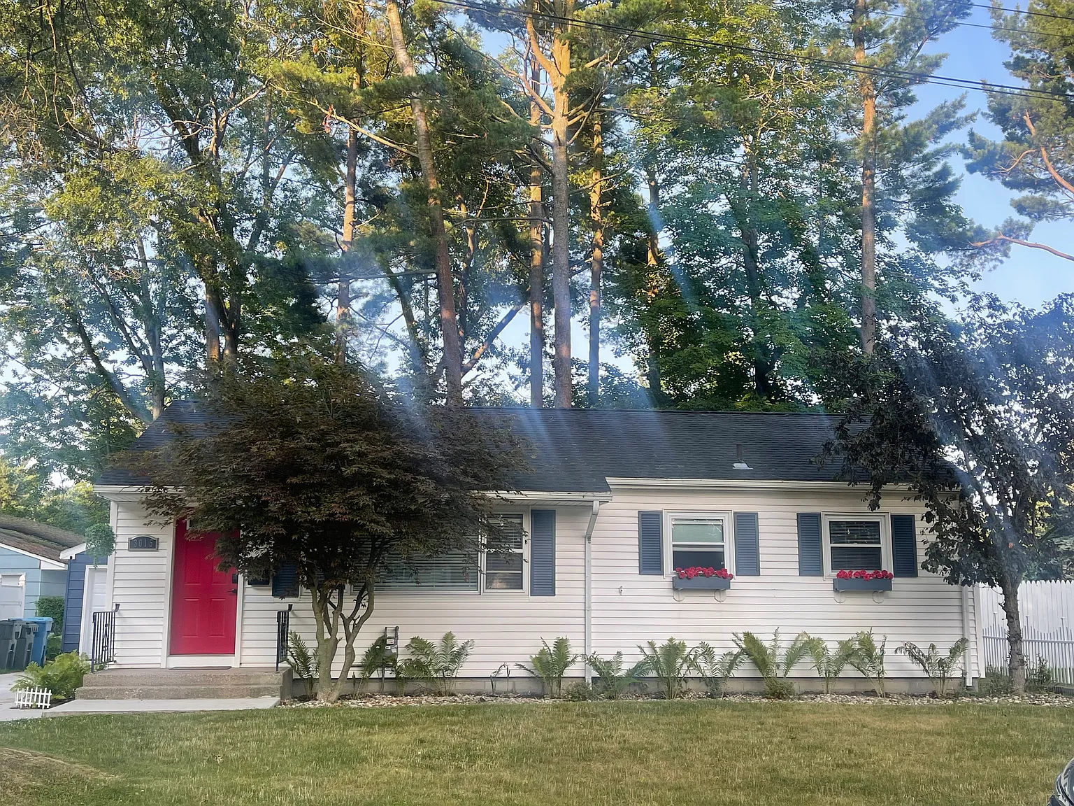 3 bed, 1600 sqft, $1,875 — Photo 2