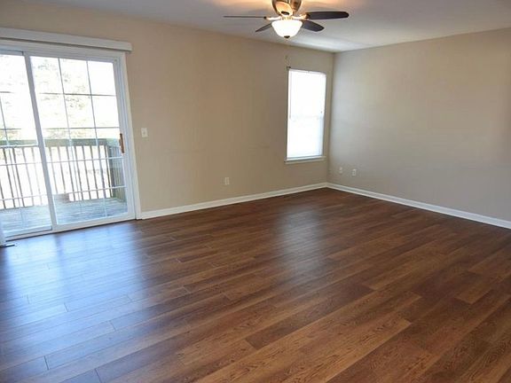 3rd image of 1123 Magnolia Dr #1123