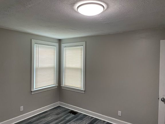 3rd image of 5108 Columbia Ave