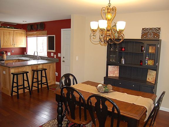 Spacious kitchen and dining