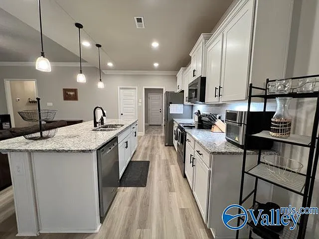 136 Gardencove Cir — Photo 17