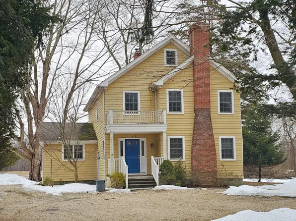 4 Lloyd Point Dr, Lloyd Harbor, NY 11743