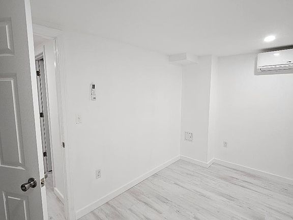 4th image of 745 E 39th St Floor 1