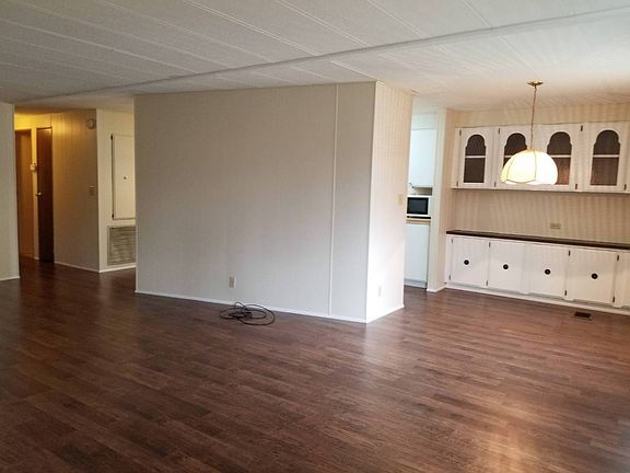 4th image of 760 Royal Palm Dr