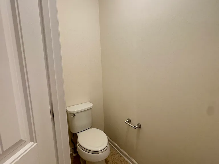 1070 Coldstream Dr — Photo 28