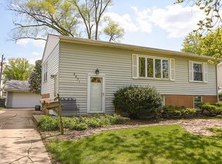 8831 Golfview Dr, Orland Park, IL