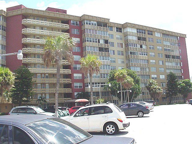 1st image of 1401 NE Miami Gardens Dr APT 697