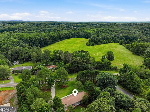 3rd image of 6512 Millwood Rd