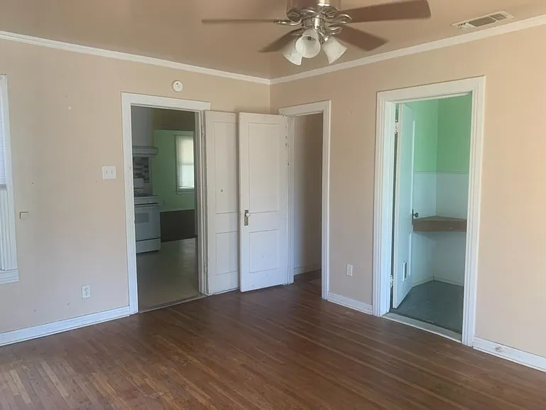 1603 Austin St — Photo 3